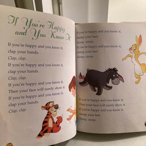 The Nursery Rhymes of Winnie the Pooh A Classic Disney Treasury - Picture 5 of 8
